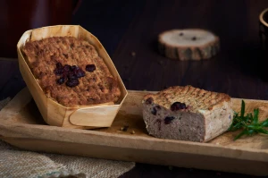 Pasztet pieczony z żurawiną 450g