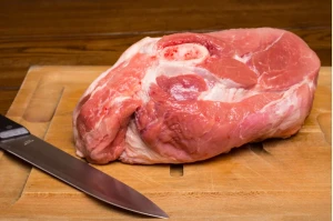 Łopatka wieprzowa bez kości 1kg