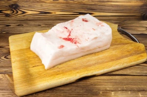 Słonina ze skórą 1 kg